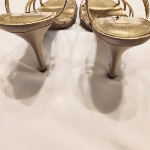 Nina Bobbie JS Shoes - Picture 5 of 11